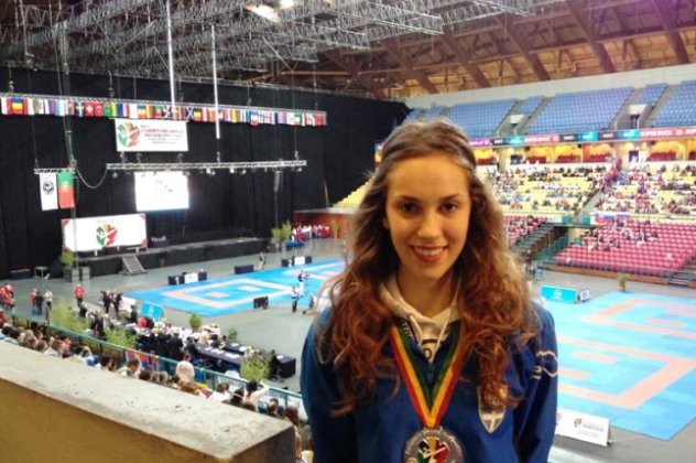 Topwoman η 17χρονη Γλυκερία Ξυλικιώτη που κατέκτησε ασημένιο μετάλλιο στο πανευρωπαϊκό πρωτάθλημα του καράτε - «Θέλω να συνεχίσω να ανεβάζω την Ελλάδα στην κορυφή» (φωτό) - Κυρίως Φωτογραφία - Gallery - Video