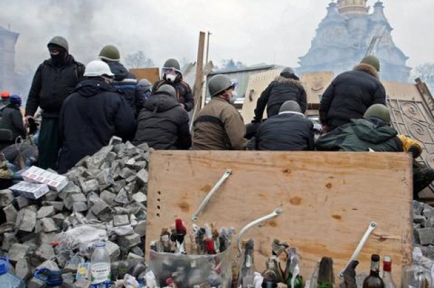 Έφυγαν από την Ουκρανία οι υπουργοί εξωτερικών της ΕΕ για λόγους ασφαλείας - Δεν συναντήθηκαν καν με τον Γιανούκοβιτς! - Κυρίως Φωτογραφία - Gallery - Video