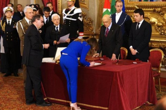 Top woman η 33χρονη Έλενα Μπόσκι, η νεότερη Ιταλίδα υπουργός Μεταρρυθμίσεων που αναστάτωσε με την εμφάνιση της στην ορκωμοσία της νέας κυβέρνησης (φωτό) - Κυρίως Φωτογραφία - Gallery - Video