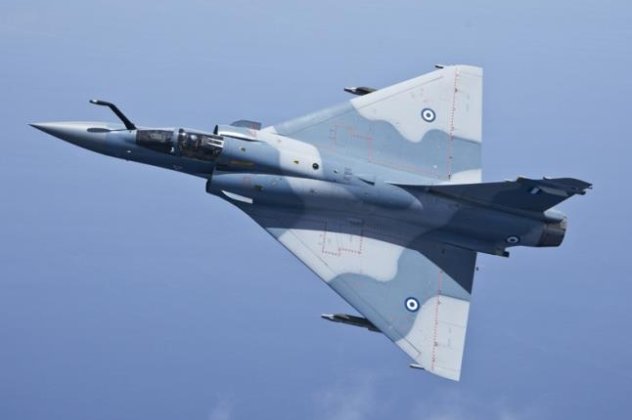 «Μάγκας» Έλληνας πιλότος σώζει Mirage 2000 με σβηστό κινητήρα!  - Κυρίως Φωτογραφία - Gallery - Video