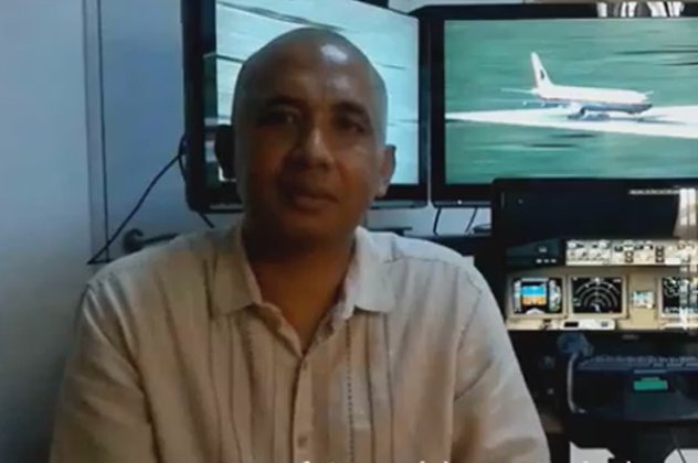 «Γύρνα στο σπίτι, μας λείπεις» - Το συγκινητικό βίντεο της οικογένειας του πιλότου του εξαφανισμένου Boeing που κάνει τον γύρο του κόσμου! (βίντεο) - Κυρίως Φωτογραφία - Gallery - Video