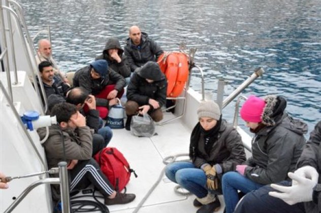 Επτά νεκροί και δύο αγνοούμενοι μετανάστες από τη βύθιση σκάφους στα ανοιχτά της Μυτιλήνης! - Κυρίως Φωτογραφία - Gallery - Video