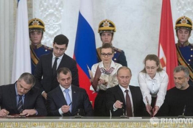 Κριμαία και Σεβαστούπολη εντάχθηκαν κι επίσημα στη Ρωσία (φωτό & βίντεο) - Κυρίως Φωτογραφία - Gallery - Video