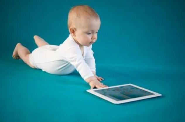 Μαμ, κακά και tablet: Ποιους κινδύνους κρύβει για τα «χάι-τεκ μωρά» η εποχή των έξυπνων συσκευών επικοινωνίας - Κυρίως Φωτογραφία - Gallery - Video