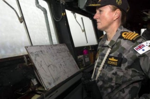 Top woman η Άλισον Νόρρις, η πλοίαρχος του Αυστραλιανού Πολεμικού Ναυτικού που ψάχνει το χαμένο Boeing στον Ινδικό Ωκεανό - Κυρίως Φωτογραφία - Gallery - Video