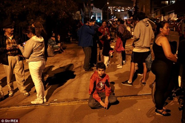 Συγκλονιστικές στιγμές από την ώρα του σεισμού‏ στην Χιλή - Τρομακτικά βίντεο που αποτυπώνουν τη μανία του σεισμού! (βίντεο) - Κυρίως Φωτογραφία - Gallery - Video