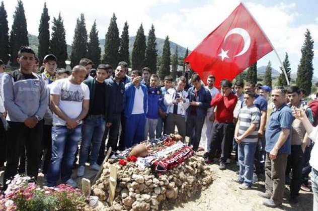Τουρκία: 432 παιδιά ορφανά, η άλλη πλευρά της τραγωδίας με τους 301 νεκρούς στο ορυχείο - Κυρίως Φωτογραφία - Gallery - Video