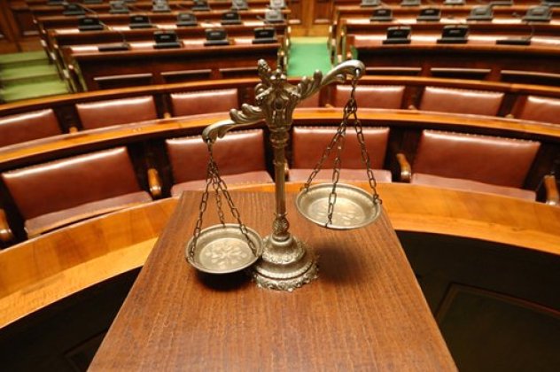 Επανέρχονται οι μισθοί των δικαστών στα προ του 2012 επίπεδα-Κατατέθηκε η τροπολογία από την Κυβέρνηση στη Βουλή - Κυρίως Φωτογραφία - Gallery - Video