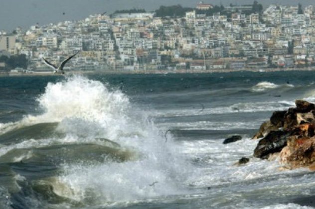 Πειραιάς και Λαύριο χωρίς απόπλου λόγω ισχυρών ανέμων! - Κυρίως Φωτογραφία - Gallery - Video