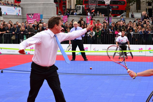 Ποια είναι η Ρωσίδα ζάπλουτη που δίνει 160 χιλιάδες λίρες για να παίξει τένις με τον Βρετανό πρωθυπουργό - Κυρίως Φωτογραφία - Gallery - Video