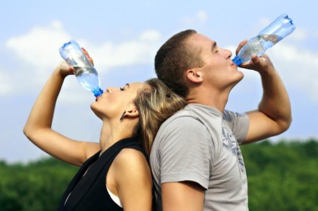 Πόσο νερό πρέπει να πίνουμε τελικά; Τι είναι μύθος και τι πραγματικότητα σε όσα μας λένε; - Κυρίως Φωτογραφία - Gallery - Video
