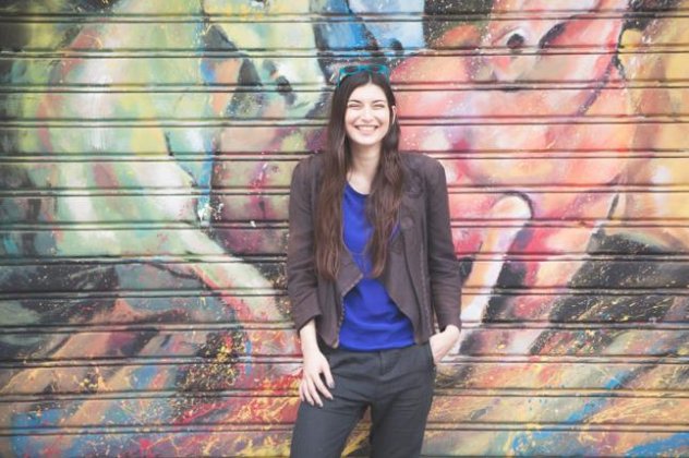 Μόνο στο Εirinika: Ανακαλύψτε την Λίνα Πάτσιου την 27χρονη Ελληνίδα καλλονή designer - παραληρούν για τα έργα της διεθνή έντυπα - Το ρολόι που αλλάζει χρώματα χωρίς τον ελληνικό ήλιο! (Φωτό)  - Κυρίως Φωτογραφία - Gallery - Video
