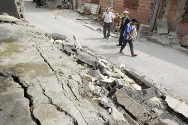 Έξι νεκροί στην Αλγερία από σεισμό μεγέθους 5,6 βαθμών της κλίμακας Ρίχτερ - 420 τραυματίες! (φωτό) - Κυρίως Φωτογραφία - Gallery - Video