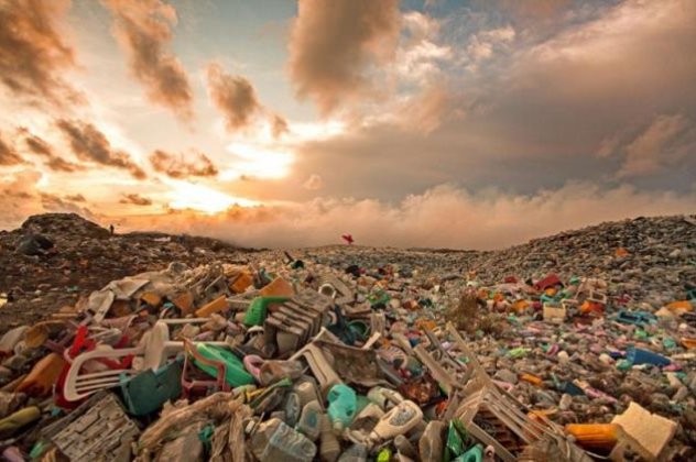 Η «βρώμικη» όψη του επίγειου παράδεισου: Τα σκουπίδια έχουν «πνίξει» τις Μαλδίβες (φωτό) - Κυρίως Φωτογραφία - Gallery - Video