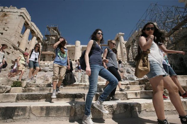 TUI: ''Να πάτε στην Ελλάδα αλλά με περισσότερα μετρητά σε ευρώ!'' - Κυρίως Φωτογραφία - Gallery - Video