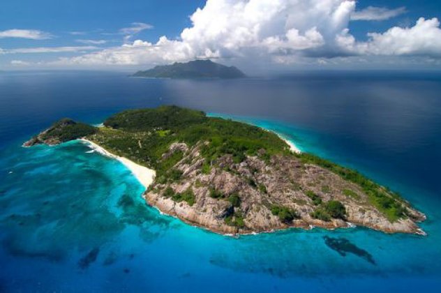 Ποια είναι τα 25 πρώτα νησιά με ΠΩΛΕΙΤΑΙ!  - Κυρίως Φωτογραφία - Gallery - Video
