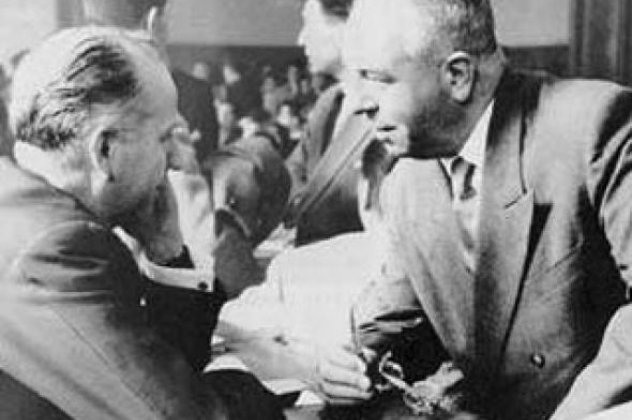 Vintage Story: 5/11/1944 απελάθηκε ο τελευταίος ναζί Μαξ Μέρτεν - Έστειλε 50.000 Εβραίους στο Άουσβιτς - Το σκάνδαλο για τις σχέσεις του με Υπουργό του Κ. Καραμανλή - η Ελληνίδα γραμματέας του;(φωτό)  - Κυρίως Φωτογραφία - Gallery - Video