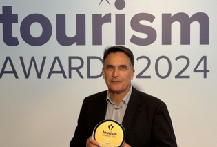 Χρυσό βραβείο στα Tourism Awards 2024 για την Paleros Bay - Το διαμάντι της Αιτωλοακαρνανίας & ο «επίμονος» Κωσταντής Ροκόφυλλος  