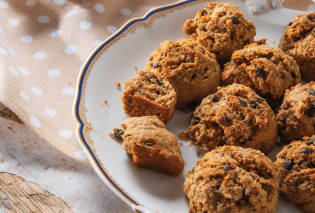 Τα πανεύκολα cookies από τη Ντίνα Νικολάου: Με μπανάνα, σοκολάτα & αλεύρι βρώμης - Αχτύπητος συνδυασμός !