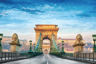 Υπέροχη ιδέα το ταξίδι στη Βουδαπέστη για το φετινό σας Πάσχα ! 6 μέρες στην πανέμορφη πόλη των spa, των κάστρων και των γεφυρών !