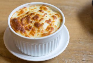 Αργυρώ Μπαρμπαρίγου: Σουφλέ πατάτας με κρέμα γάλακτος - Είναι τόσο εύκολο & γευστικό που θα το φτιάχνετε ξανά και ξανά !