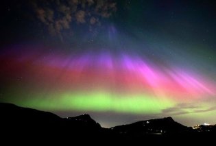 Δείτε εντυπωσιακά βίντεο & εικόνες από το Βόρειο Σέλλας - Γέμισε χρώματα ο ουρανός - "Η μεγαλύτερη γεωμαγνητική καταιγίδα των τελευταίων 2 δεκαετιών"