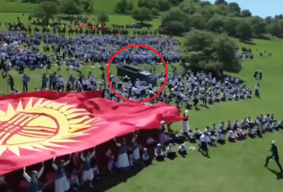 Σοκαριστικό βίντεο: Φορτηγάκι πέφτει πάνω σε μαθητική γιορτή - Τραυματίζει 29 παιδιά, 8 στη ΜΕΘ - Ξέχασαν να βάλουν χειρόφρενο 