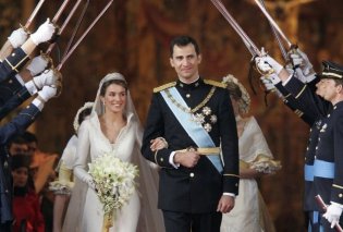 Η Βασίλισσα Λετίσια και ο Βασιλιάς Φελίπε έχουν επέτειο – Δείτε υπέροχες φωτό από τον φαντασμαγορικό γάμο τους πριν από 20 χρόνια