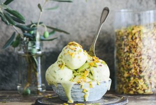 Αργυρώ Μπαρμπαρίγου: Παγωτό φυστίκι - Το πεντανόστιμο & δροσερό γλυκάκι για τους ζεστές ημέρες !