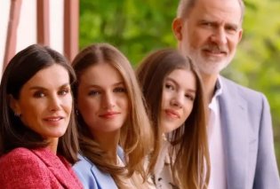 Οι αγαπημένοι royals της Ισπανίας: Η Βασίλισσα Λετίσια ποζάρει με τις πριγκίπισσες της - Γιορτάζει 20 χρόνια γάμου με τον Φελίπε