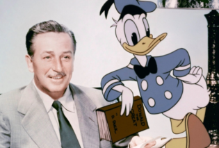 Γενέθλια για τον Donald Duck: Αγέραστος στα 90 του – Δεν σταματά τις σκανταλιές με τα ανίψια του, Χιούι, Λιούι, Ντιούι – Αθεράπευτα ερωτευμένος με την Daisy (φωτό & βίντεο)