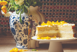 Στέλιος Παρλιάρος: Η πιο φίνα σε γεύση και εντυπωσιακή σε εμφάνιση τούρτα, έχει στρώσεις και πρωταγωνιστή το αμύγδαλο - Θα γίνει η αγαπημένη σας !