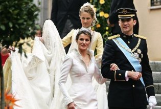 Το πιο ακριβό πριγκιπικό νυφικό το φόρεσε η Λετίσια της Ισπανίας - 8 εκατ. ευρώ με μεταξωτό ύφασμα & 4μ. πέπλο - Έργο τέχνης!