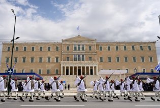 28η Οκτωβρίου: Οι κυκλοφοριακές ρυθμίσεις σε Αθήνα & Πειραιά – Πώς θα κινηθούν τα Μέσα Μαζικής Μεταφοράς