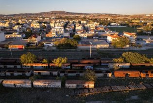 Αυτές είναι οι άγνωστες ιστορίες των 2.000 εγκαταλελειμμένων βαγονιών της Θεσσαλονίκης!  Σκέψεις για δημιουργία νέου Μουσείου στον Παλαιό Σταθμό (φωτό-βίντεο)