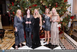 Glamour βραδιά στη Μεγάλη Βρεταννία - Απίθανα festive looks για όλες τις καλεσμένες! (φωτό)