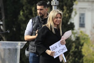 Συγκλονίζει η Μαρία Καρυστιανού: «Ξέρετε πόσος χρόνος είναι τα 3 λεπτά όταν ξέρεις ότι θα πεθάνεις;» (βίντεο)