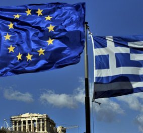 Reuters: ''Αχίλλειος πτέρνα η εκροή καταθέσεων - Η Ελλάδα δεν θα αναγκαστεί να εγκαταλείψει το ευρώ''