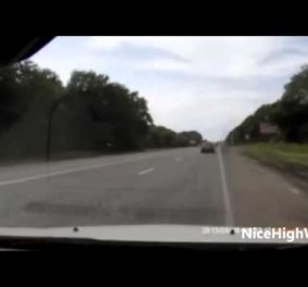 Τι το κουράζεις αφού δεν το 'χεις; 85χρονος οδηγός Ι.Χ προκαλεί αλυσίδα ατυχημάτων και πανικό σε πεζούς & μη! (βίντεο)