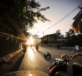 Ταξίδι στην Ασία πάνω σε μία μοτοσυκλέτα - 4800 χιλιόμετρα όλο περιπέτεια και πανέμορφα τοπία! (Βίντεο)