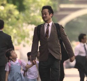 Η συγκινητική ιστορία του τέλειου πατέρα που είναι άνεργος & όμως κάνει τα πάντα για το παιδί του έγινε viral! (Bίντεο)