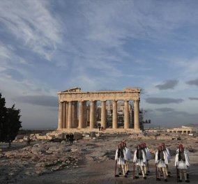 Βloomberg: ''Η Ελλάδα έχει λεφτά για δύο εβδομάδες''