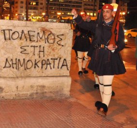 Νύχτα ''σκότους'' στην Αθήνα με φωτιές αντιεξουσιαστών, μολότωφ & πόλεμος με τα ΜΑΤ!