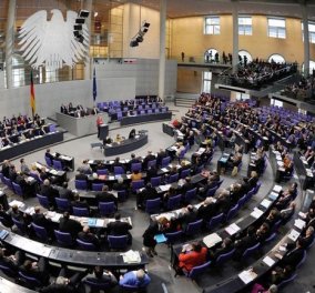 Die Zeit: Η Γερμανία ετοιμάζεται για χρεοκοπία της Ελλάδας
