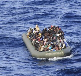 O ''Tιτανικός'' στη Λαμπεντούζα: 900 μετανάστες νεκροί από το σαπιοκάραβο - Οι δουλέμποροι τους κλείδωσαν στ' αμπάρια!