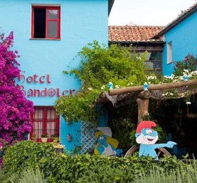 Good News: Το πρώτο θεματικό Στρουμφοχωριό στον κόσμο είναι γεγονός! Μια επένδυση 37 εκ. ευρώ σε ένα μικρό χωριουδάκι της Ισπανίας!