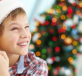 Χριστουγεννιάτικα δώρα: Τι πρέπει να προσέχουν οι γονείς από τις απαιτήσεις των παιδιών τους
