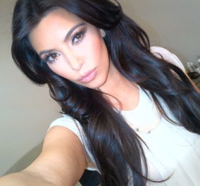 Και εις ανώτερα - H Kim Kardashian ξοδεύει $100.000 το χρόνο για να «πειράζει» τις selfies της! 