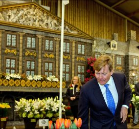 Ορίστε! Στην Ολλανδία ο ίδιος ο βασιλιάς Willem, εγκαινιάζει & διαφημίζει την εποχή της τουλίπας!
