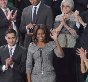 Έχετε δει το σακάκι που ξεπούλησε σε μια μέρα όταν το φόρεσε η Μισέλ Ομπάμα; 